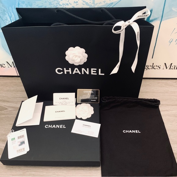 Authentic Chanel Iridescent Clutch - Picture 8 of 8